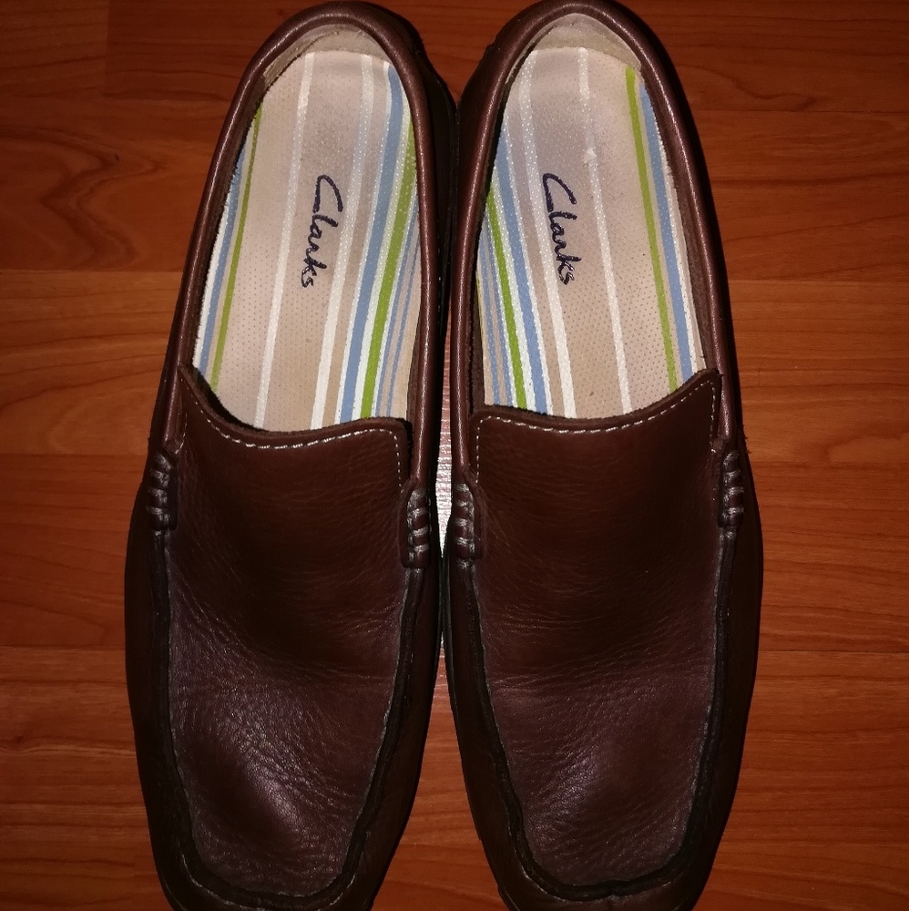 Clark's leather loafers. Excellent condition